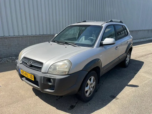 Hyundai Tucson (2005) — foto 1