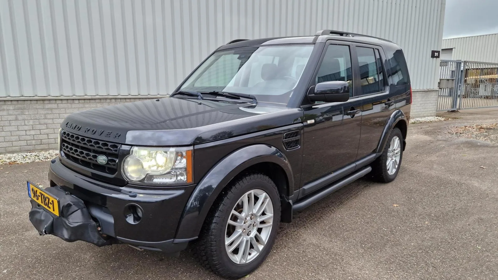 Land Rover Discovery (2012) — foto 1