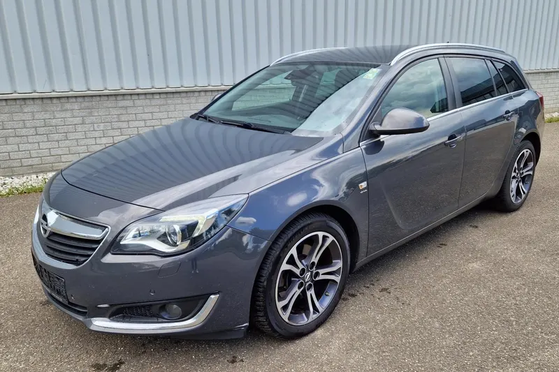 Opel Insignia Sports Tourer (2016)