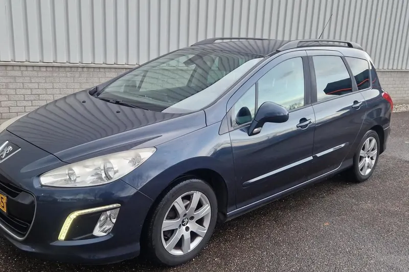 Peugeot 308 (2013)