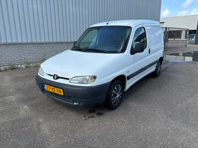 Peugeot Partner (2002) — foto 1