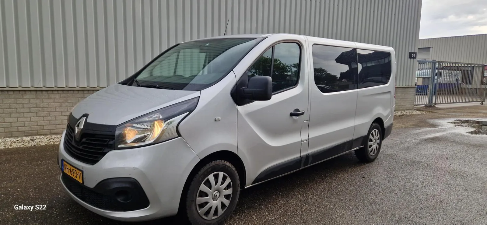 Renault Trafic (2017) — foto 1