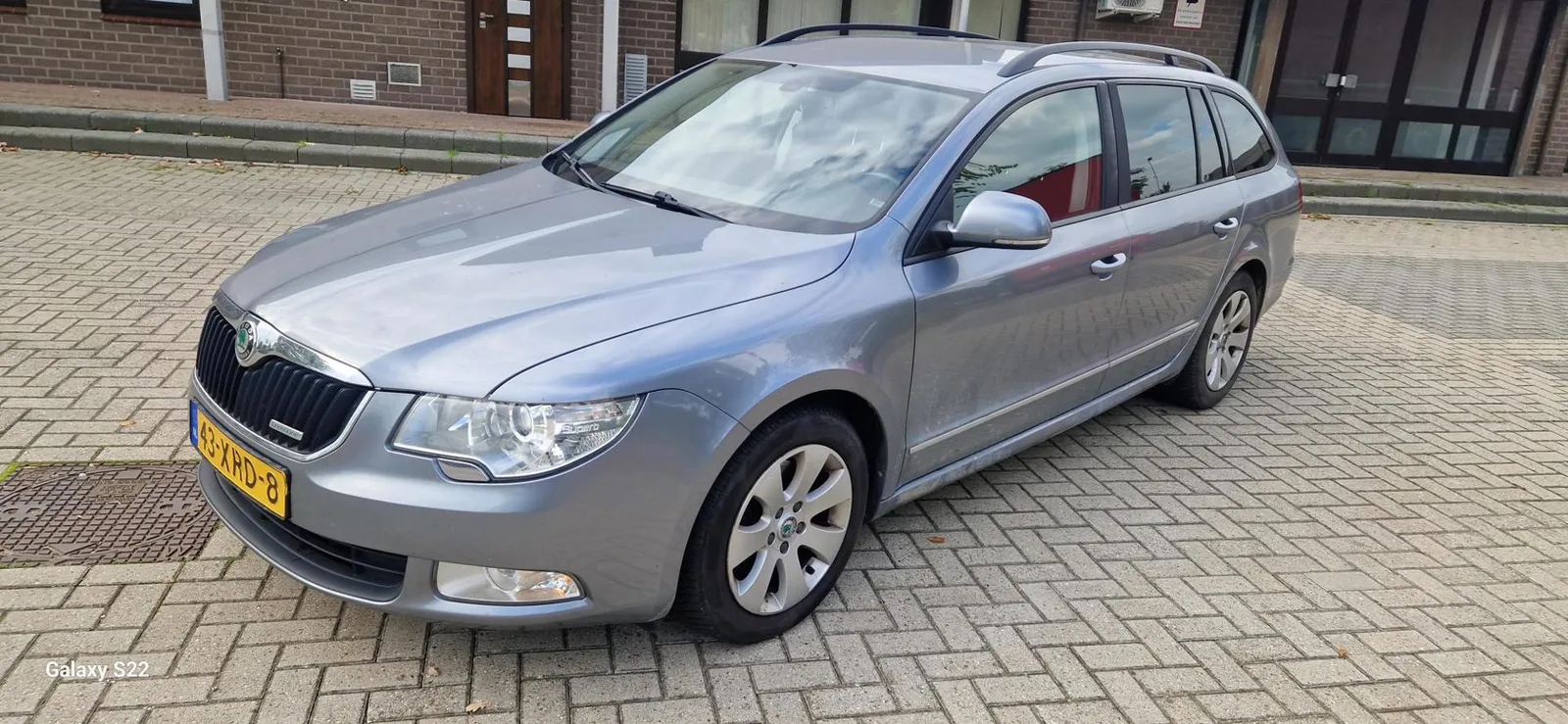 Škoda Superb (2012) — foto 1