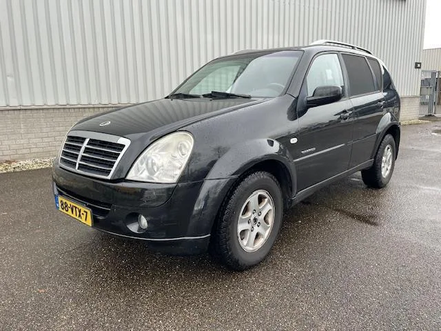 SsangYong Rexton (2008) — foto 1