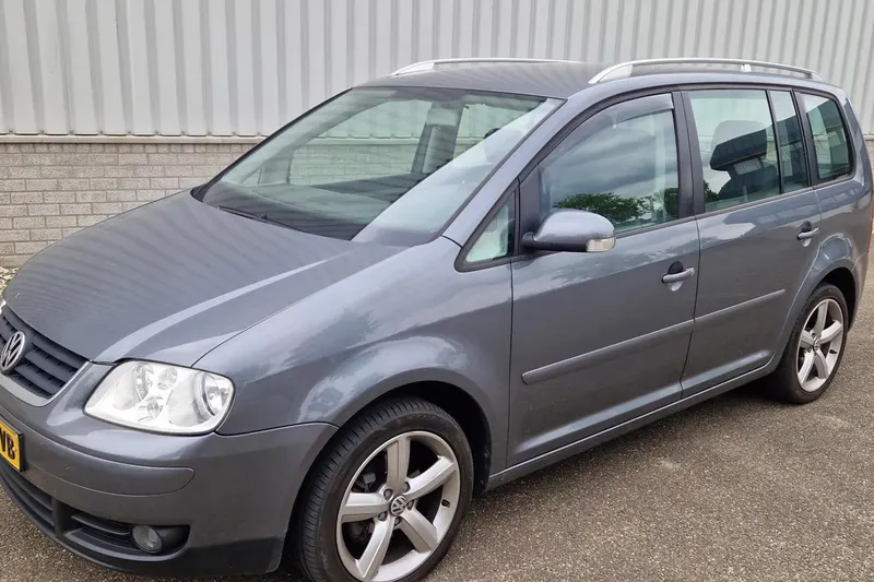 Volkswagen Touran (2004)