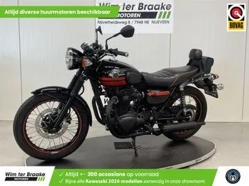 Kawasaki W800 (2014) — foto 1