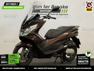 Honda PCX 150 (2016) — foto 1