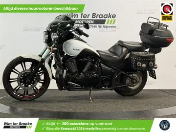 Kawasaki VN 900 Custom (2016) — foto 1