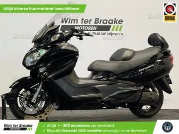 Suzuki Burgman 650 Executive (2013) — foto 1