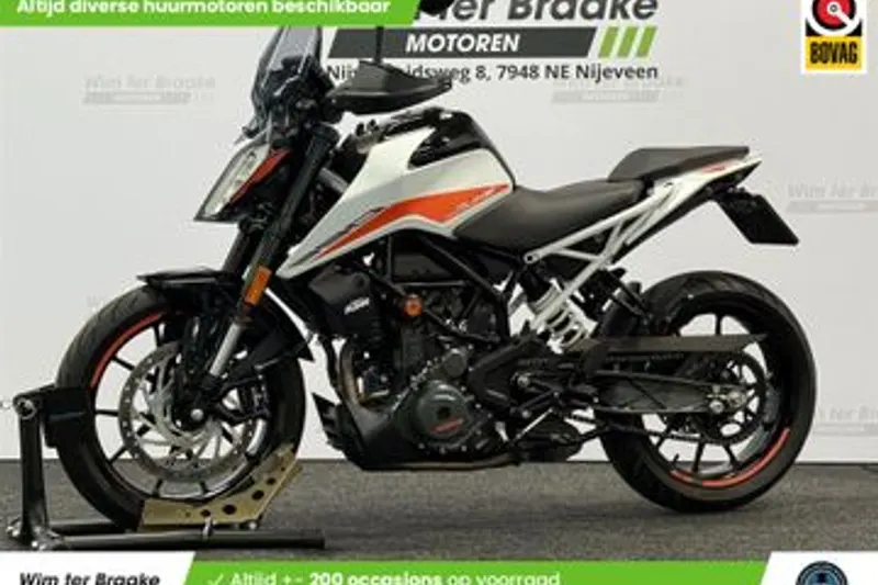 KTM 390 Duke (2022)
