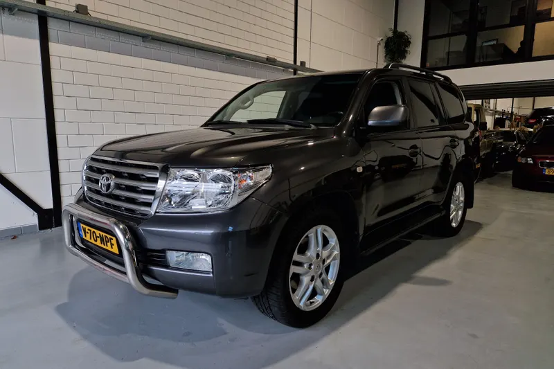 Toyota 200-Serie (2010)