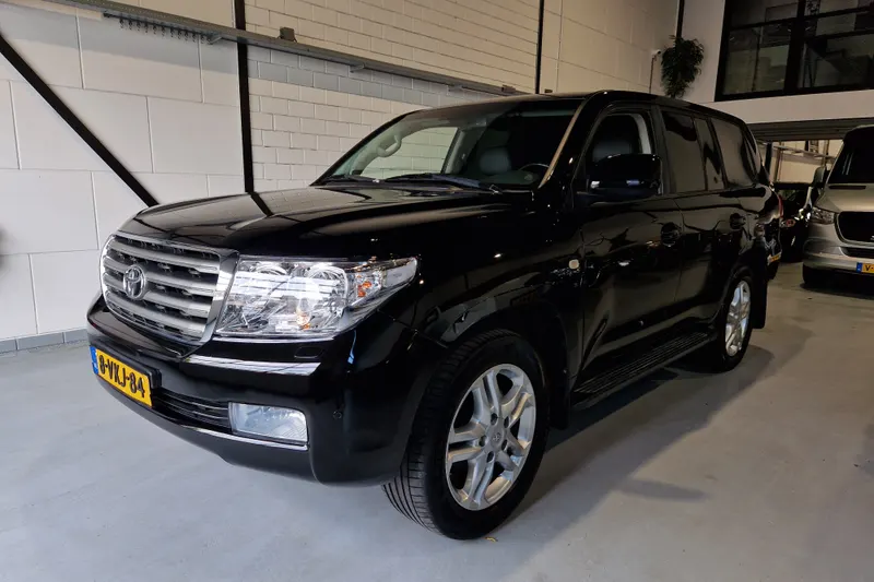 Toyota 200-Serie (2010)