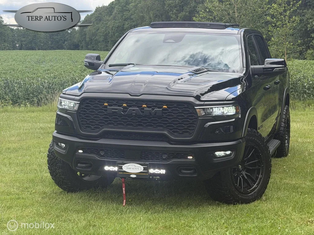 Dodge RAM (2024) — foto 1