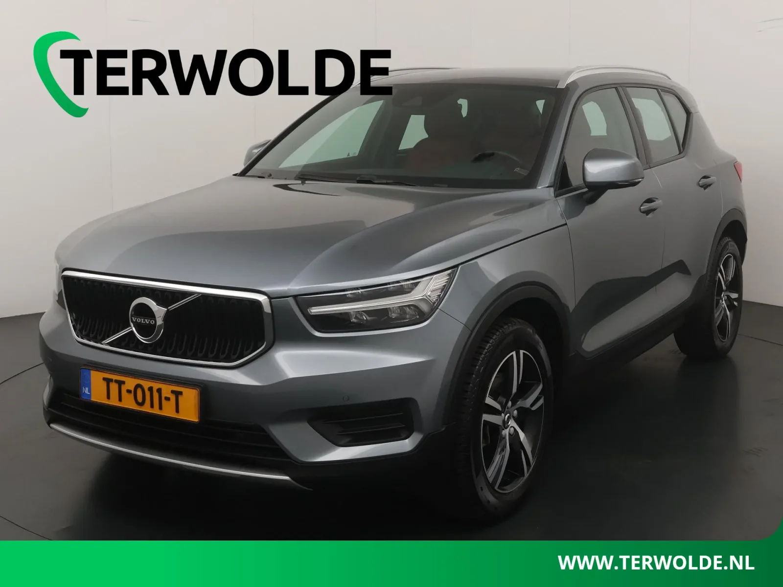 Volvo XC40 (2018) — foto 1
