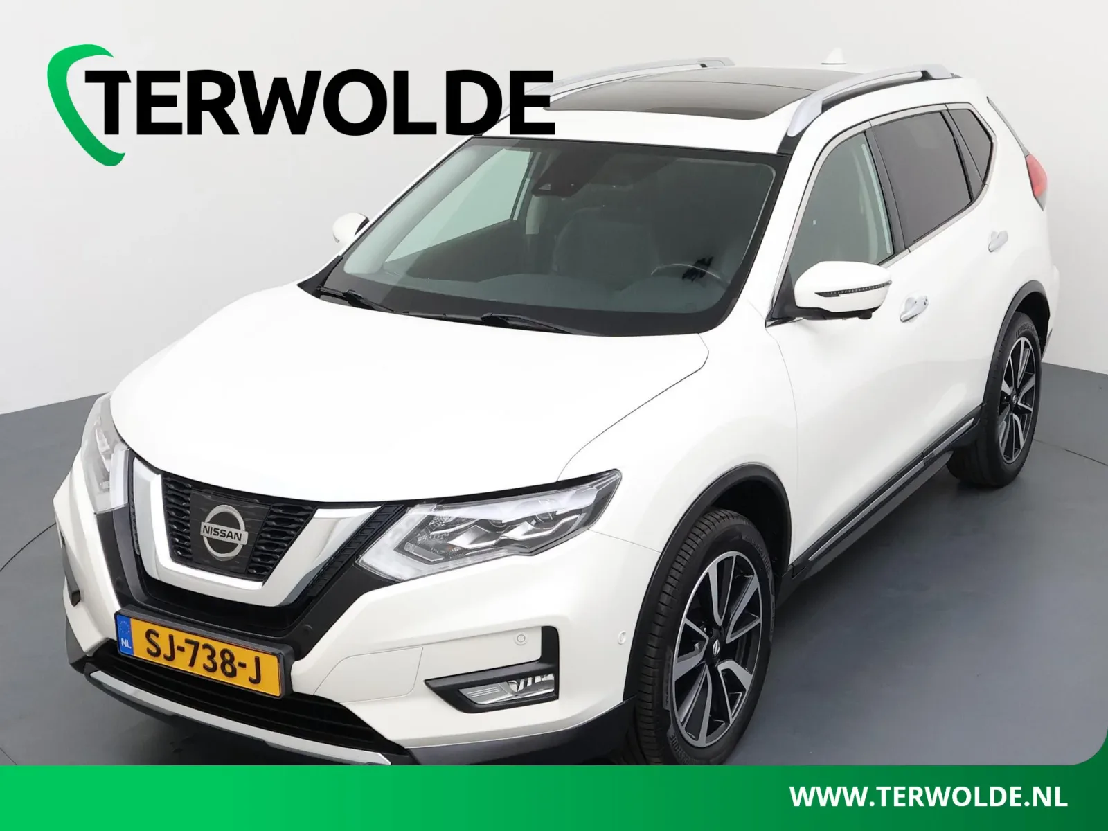 Nissan X-Trail (2018) — foto 1