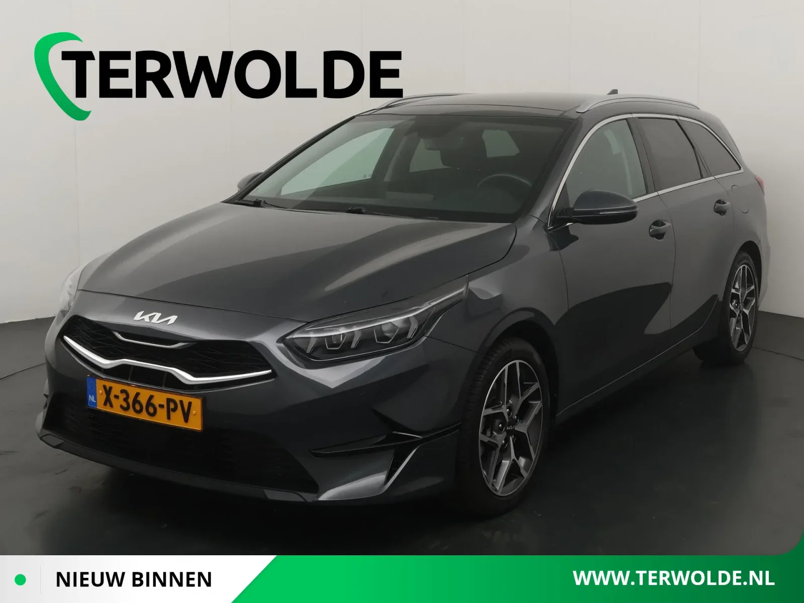Kia Ceed Sportswagon (2024) — foto 1