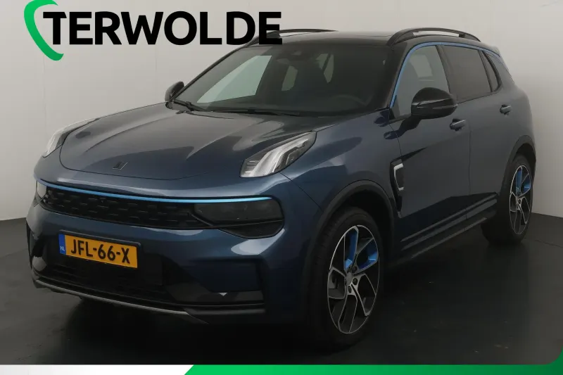 Lynk & Co 01 (2025)