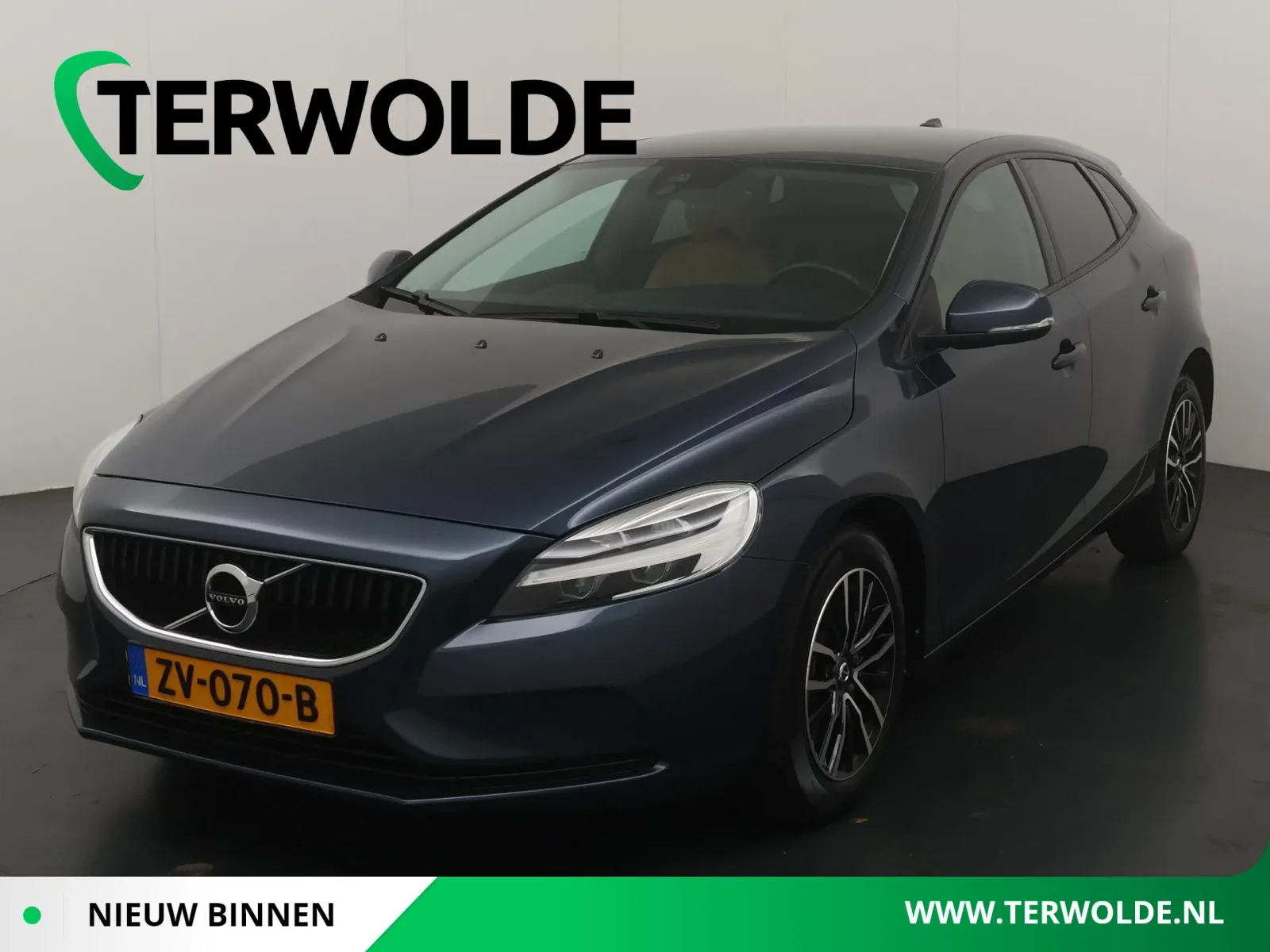 Volvo V40 (2019) — foto 1