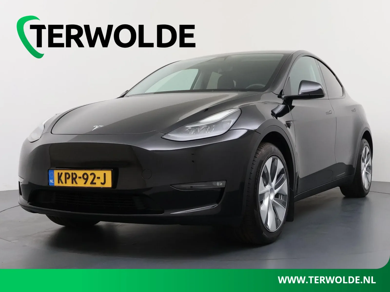 Tesla Model Y (2023) — foto 1