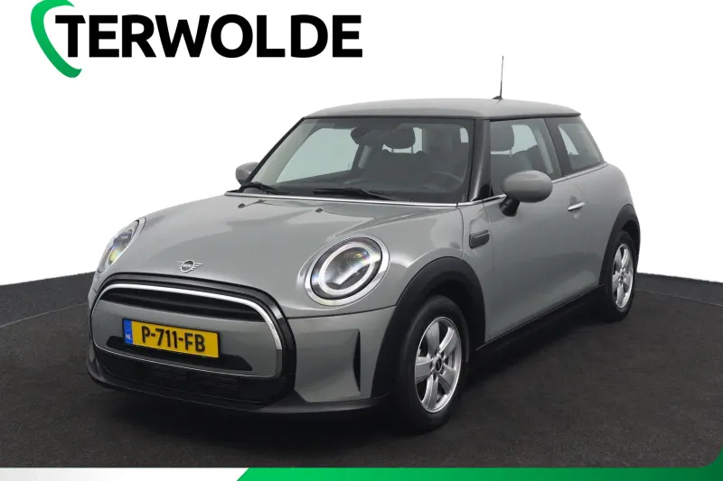 MINI One (2022)