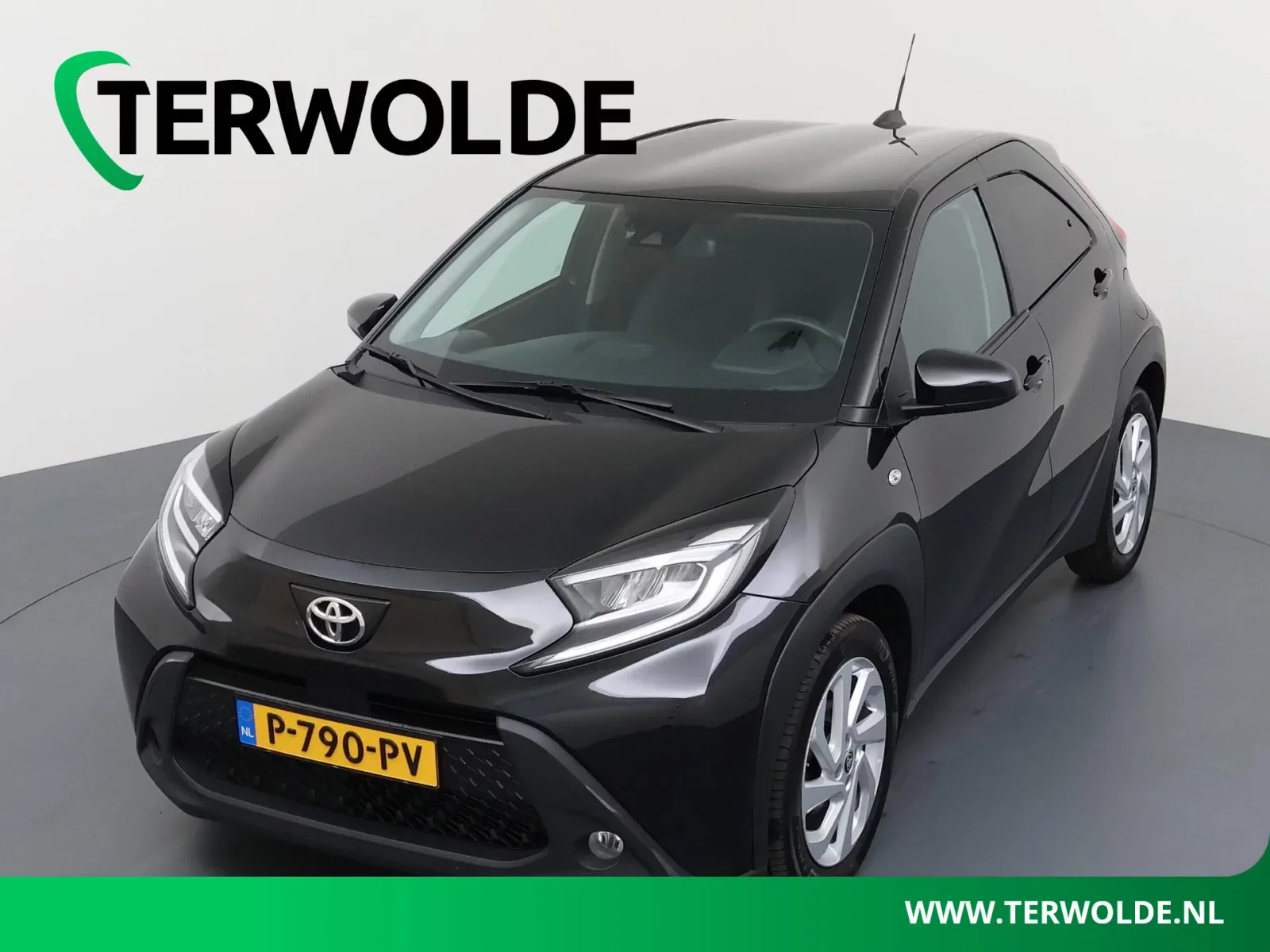 Toyota Aygo (2022) — foto 1