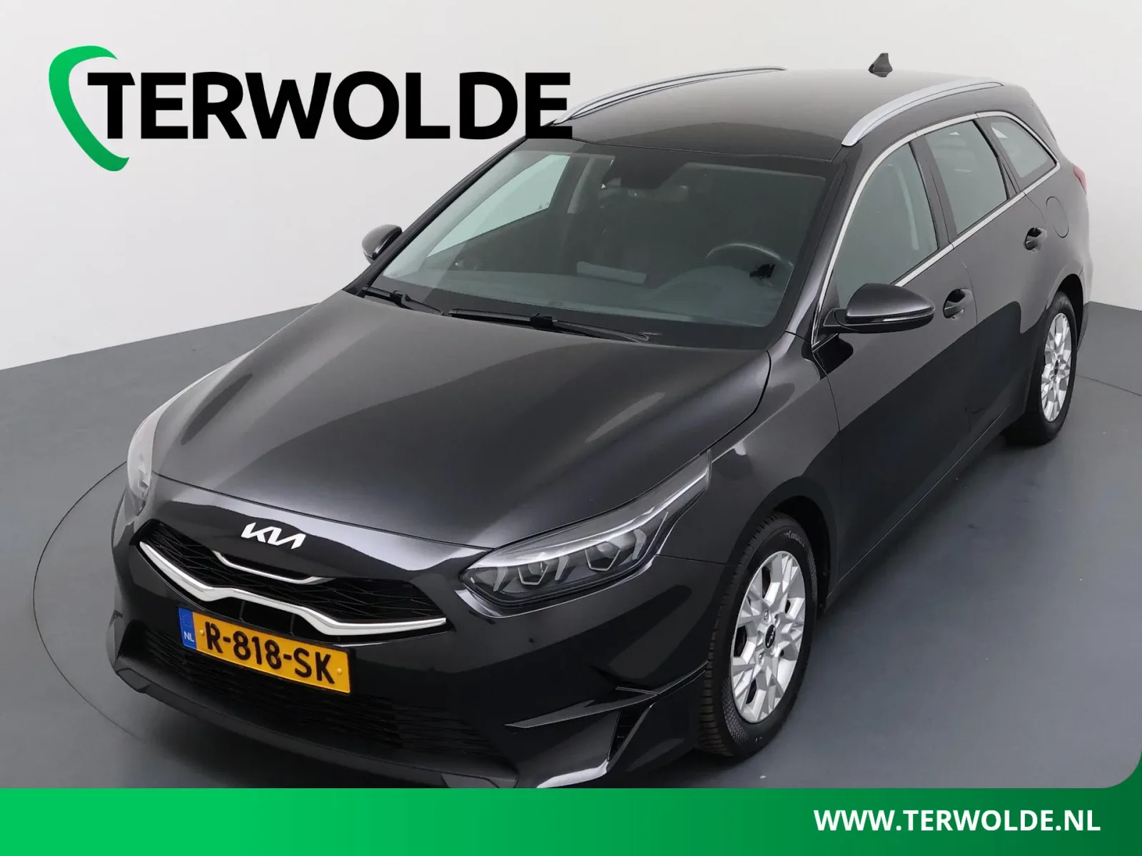 Kia Ceed Sportswagon (2022) — foto 1