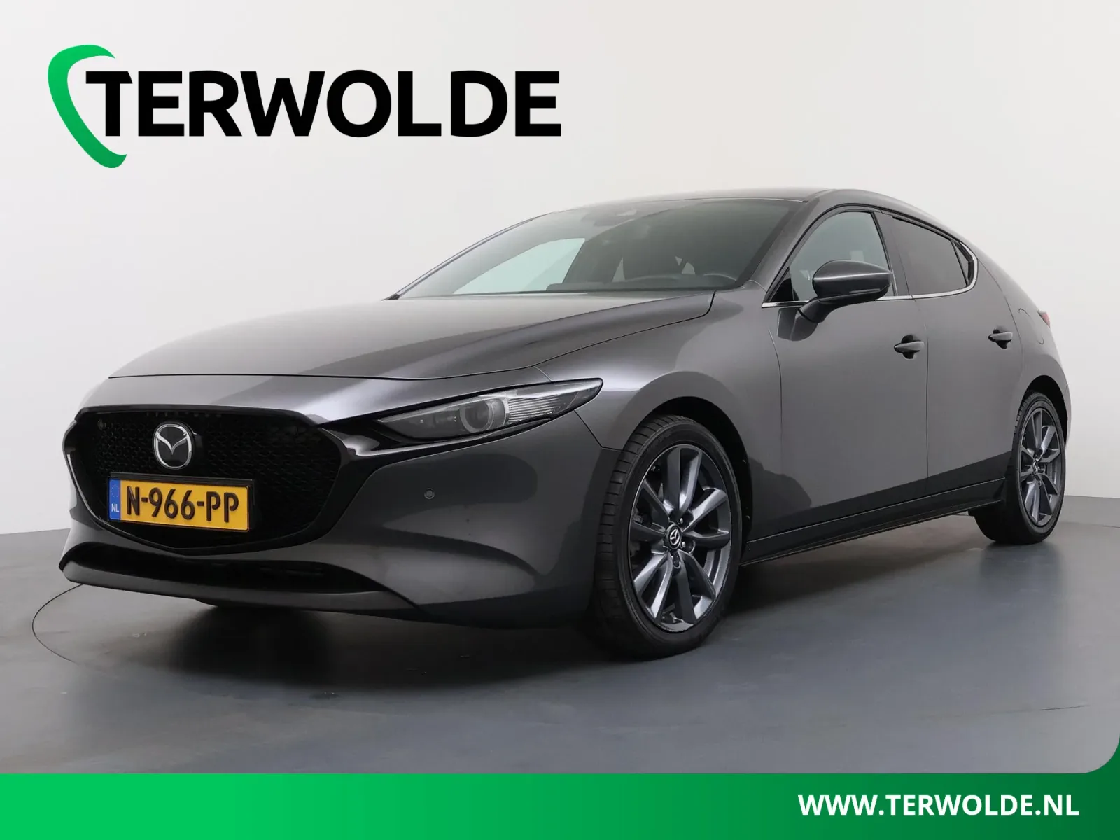 Mazda 3 (2021) — foto 1