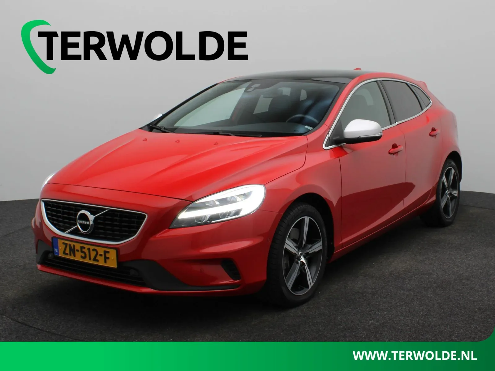 Volvo V40 (2019) — foto 1
