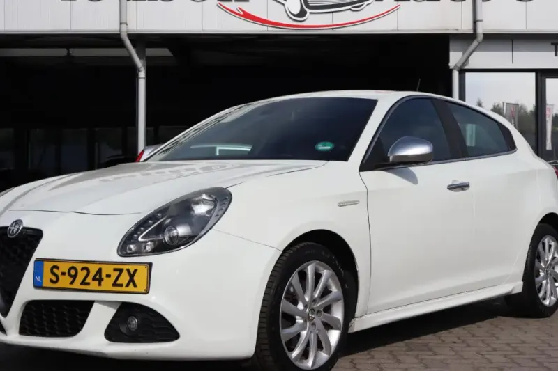 Alfa Romeo Giulietta (2012)