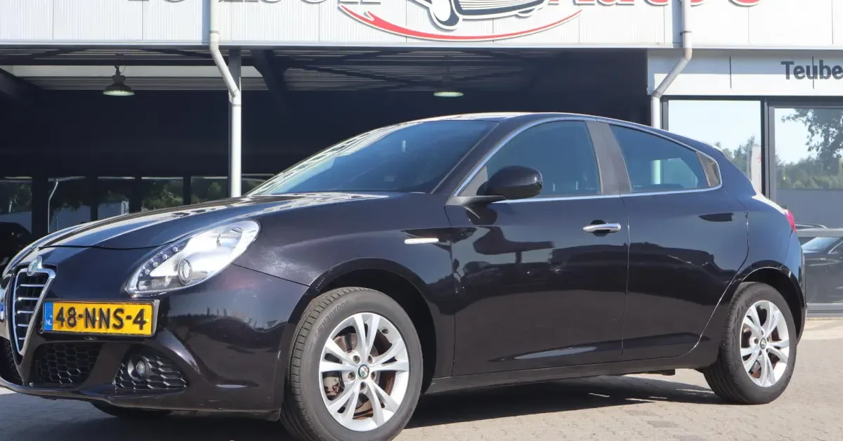 Alfa Romeo Giulietta (2010) — foto 1