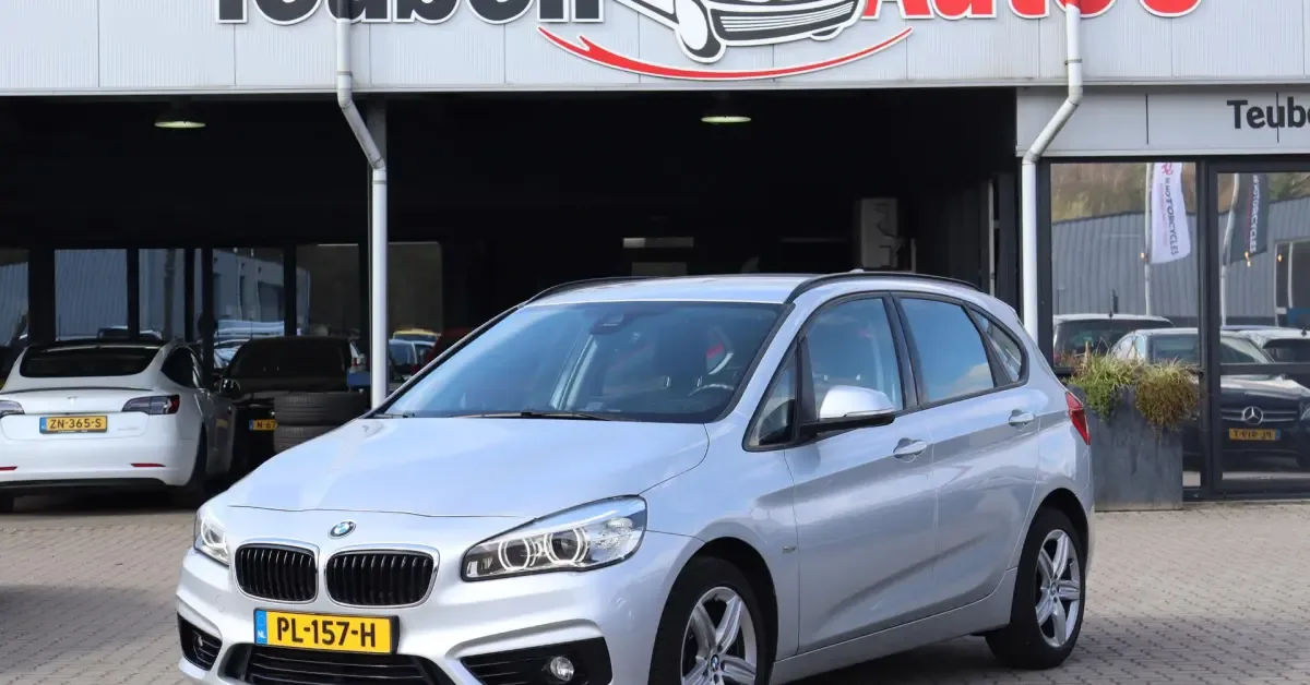 BMW 2-Serie (2017) — foto 1