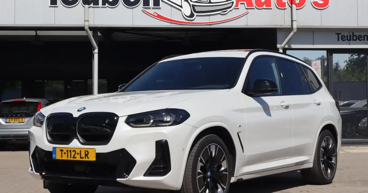 BMW iX3 (2023) — foto 1