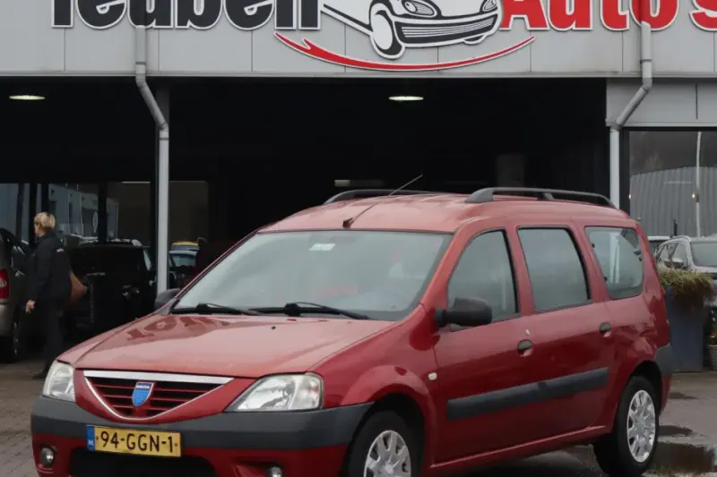 Dacia Logan (2008)
