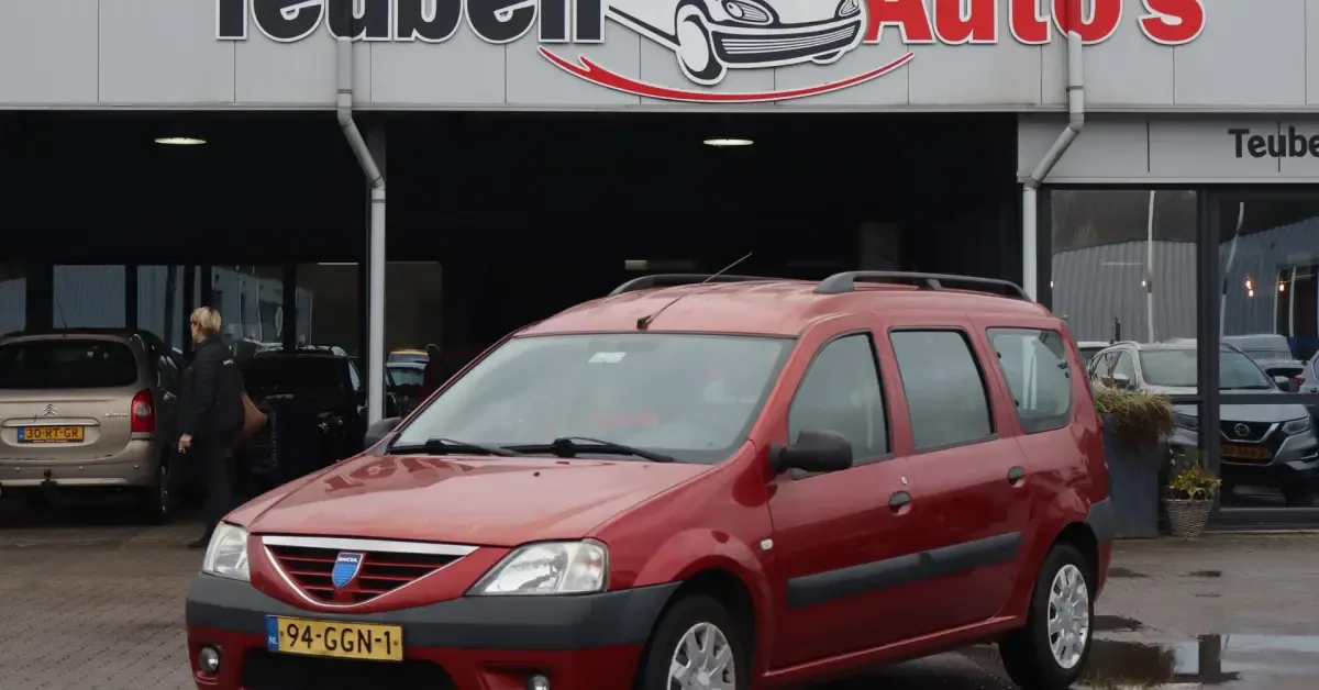 Dacia Logan (2008) — foto 1