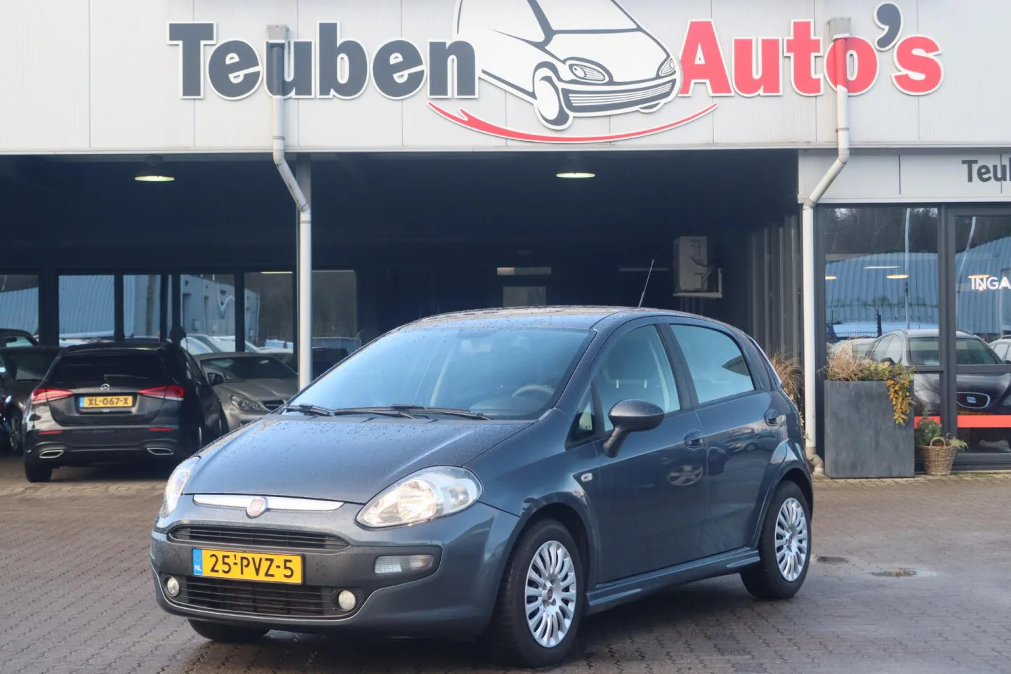 Fiat Punto (2011) — foto 1
