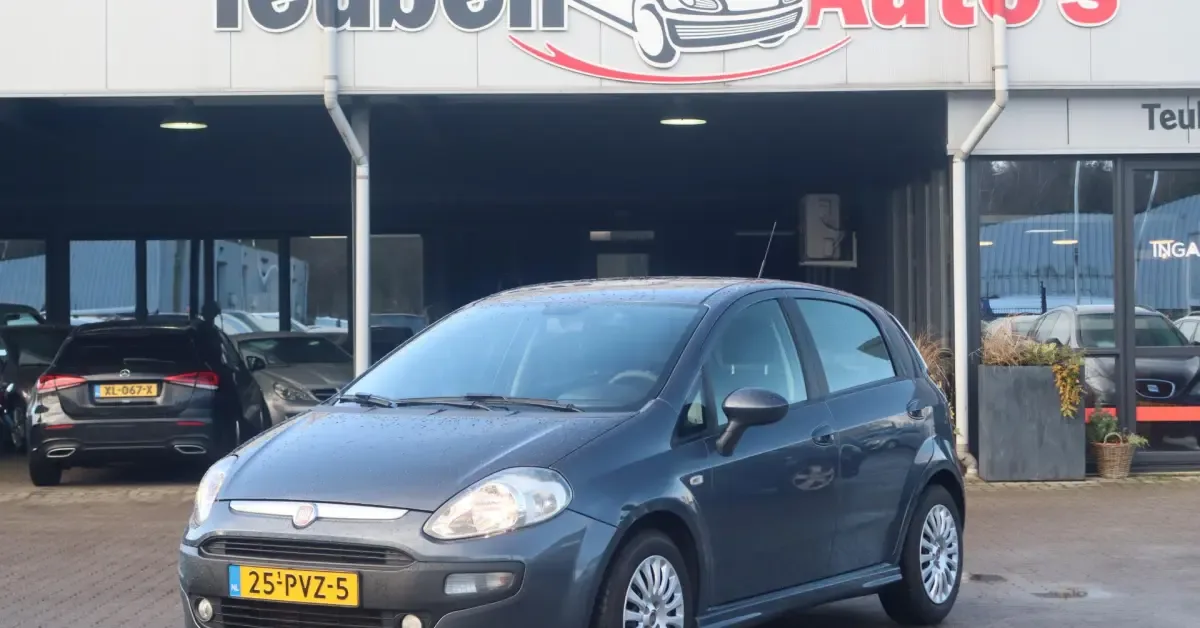 Fiat Punto (2011) — foto 1