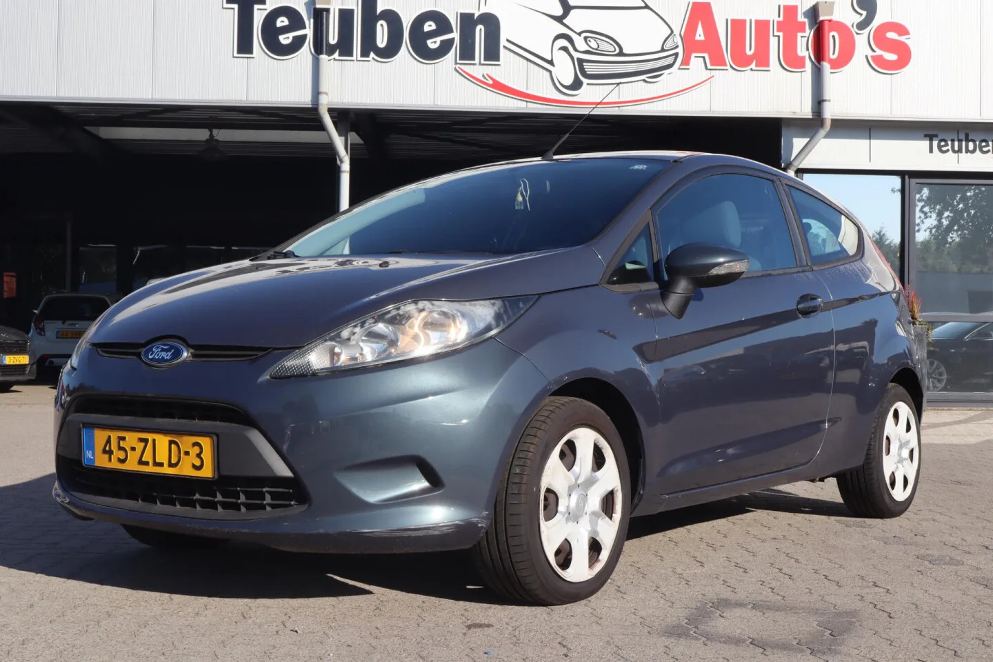 Ford Fiesta (2013) — foto 1