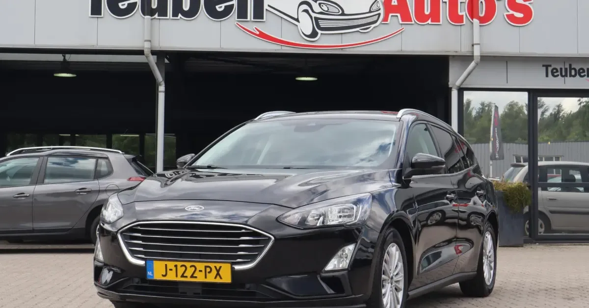 Ford Focus (2020) — foto 1