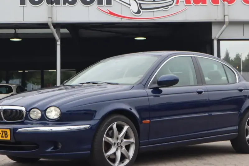Jaguar X-Type (2003)