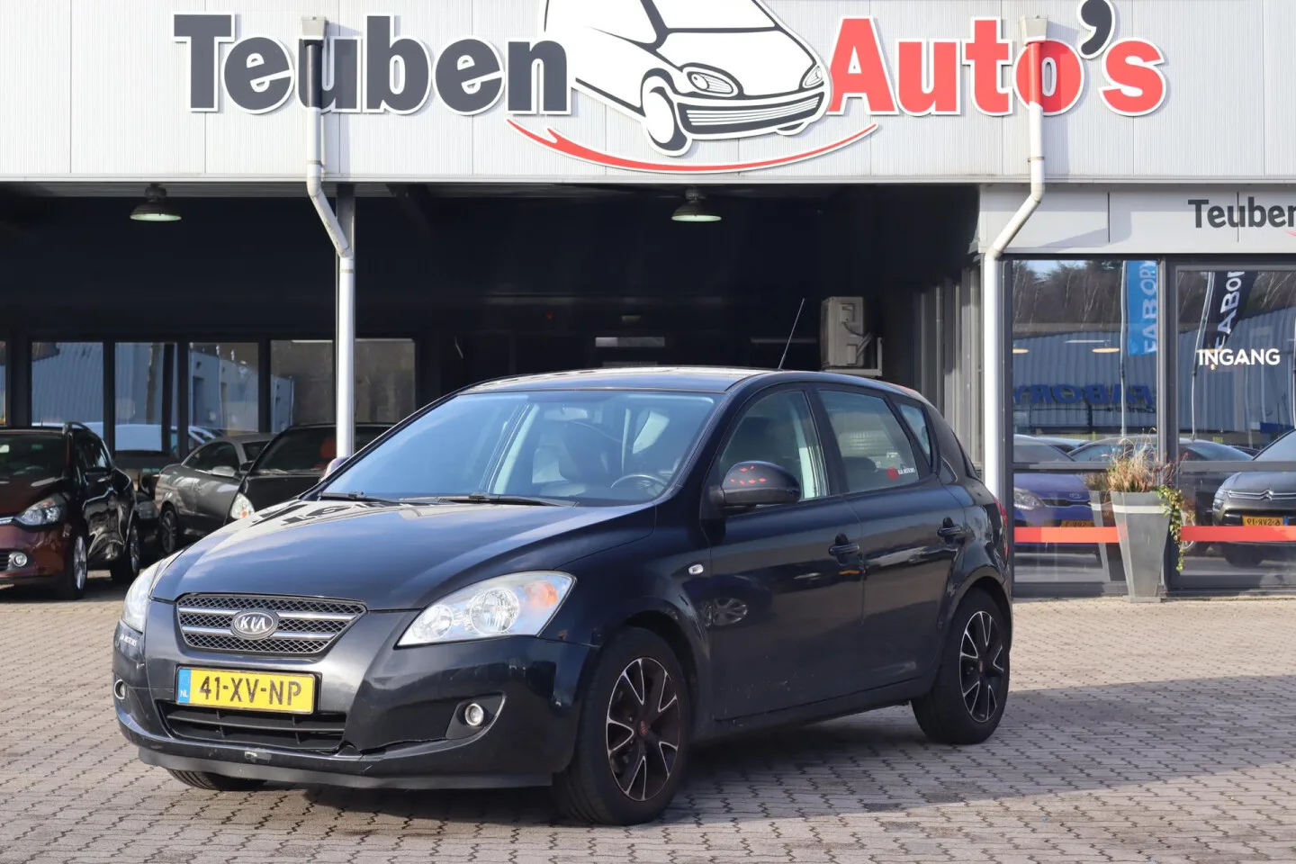 Kia Cee'd (2007) — foto 1