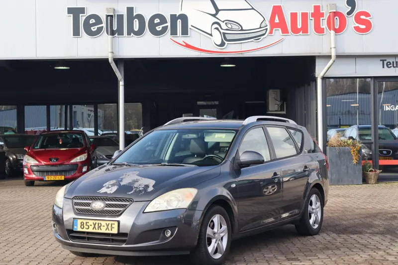 Kia Cee'd (2007)