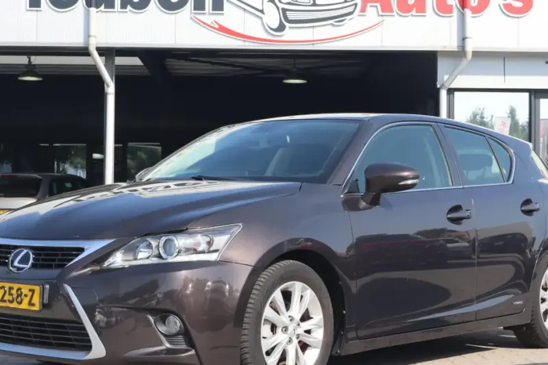 Lexus CT (2014)