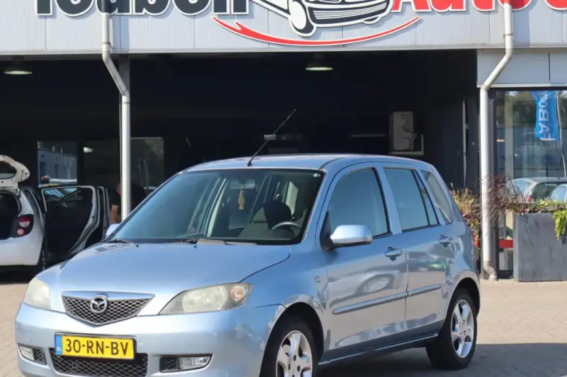 Mazda 2 (2005)