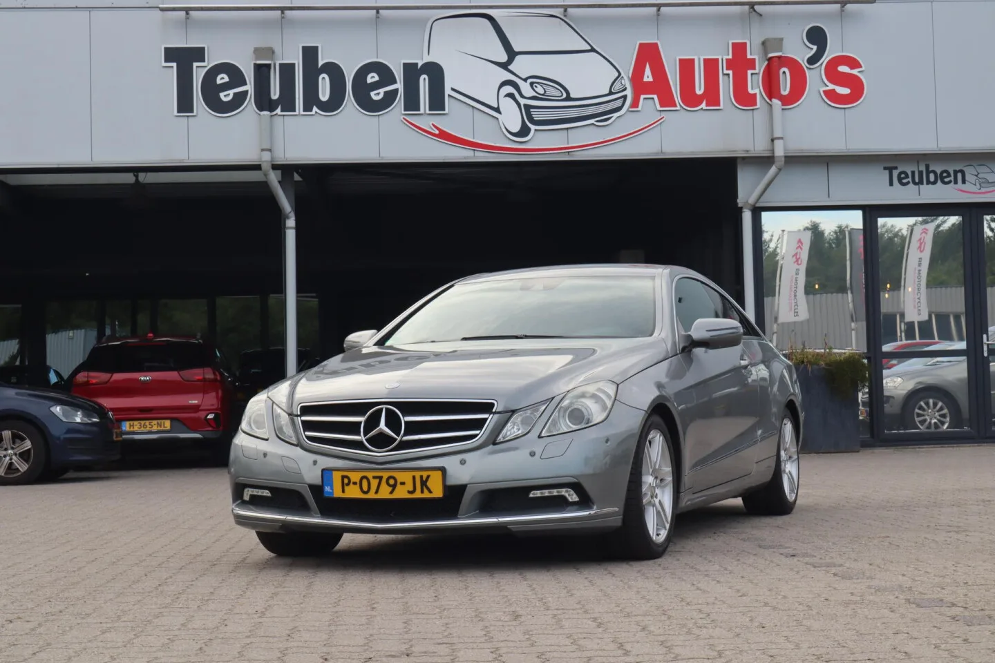 Mercedes-Benz E-Klasse (2009) — foto 1