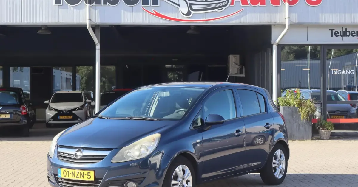 Opel Corsa (2011) — foto 1