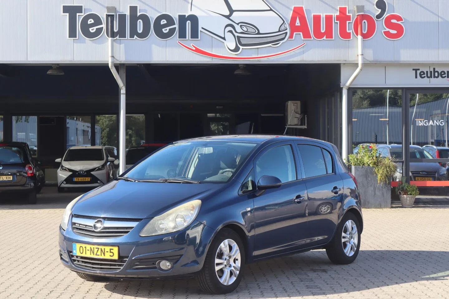 Opel Corsa (2011) — foto 1