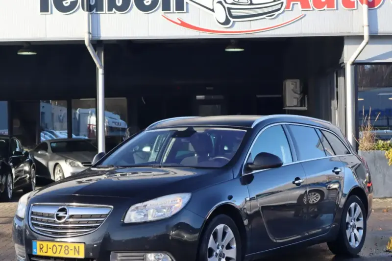 Opel Insignia (2012)