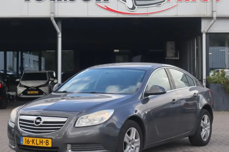Opel Insignia (2010)