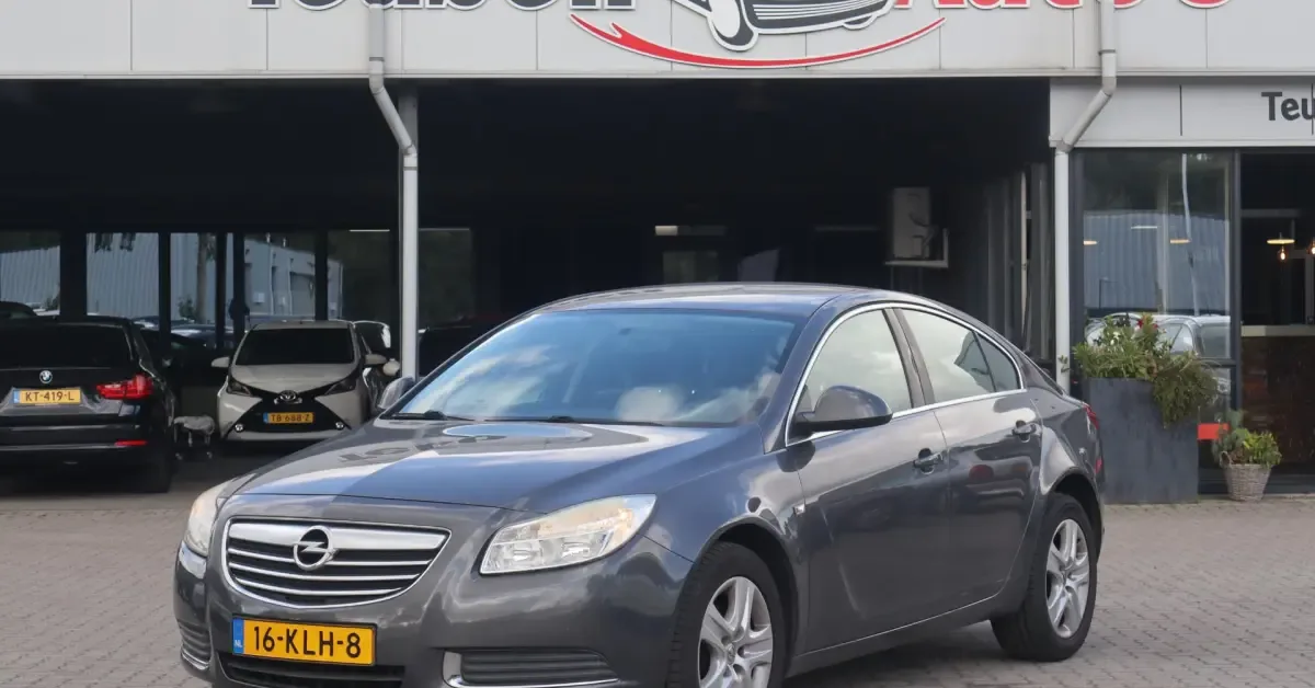 Opel Insignia (2010) — foto 1