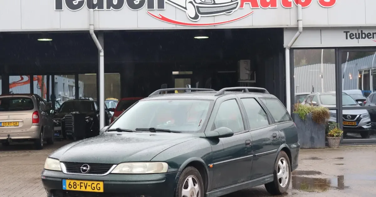 Opel Vectra (2000) — foto 1